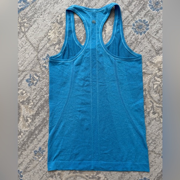 Lululemon Run: Swiftly Tech Racerback Heathered Cornflower - Picture 6 of 9